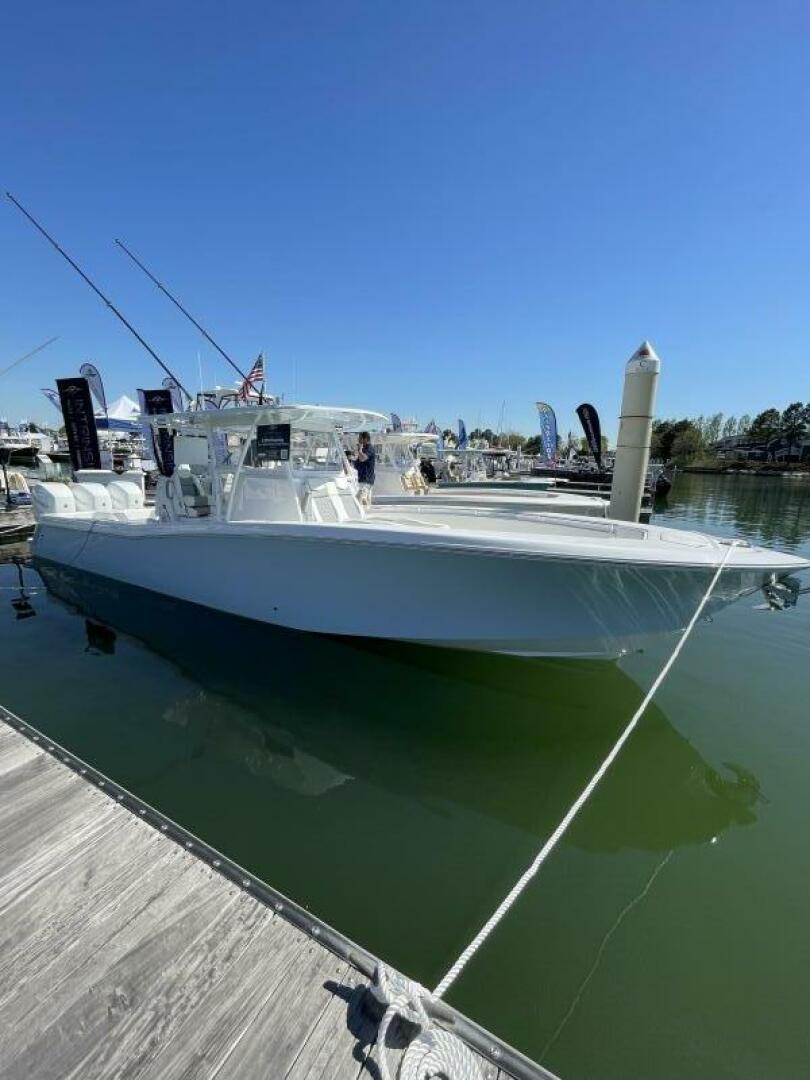 Invincible Invincible 2814428