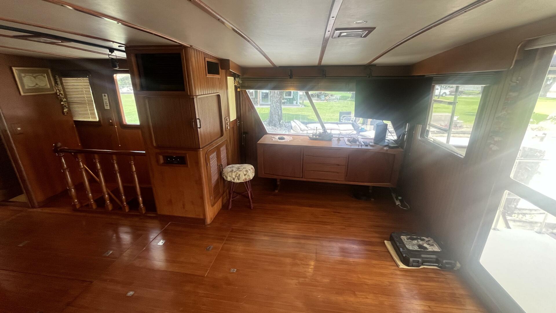 Island Angel 62ft Marine Trader Yacht For Sale