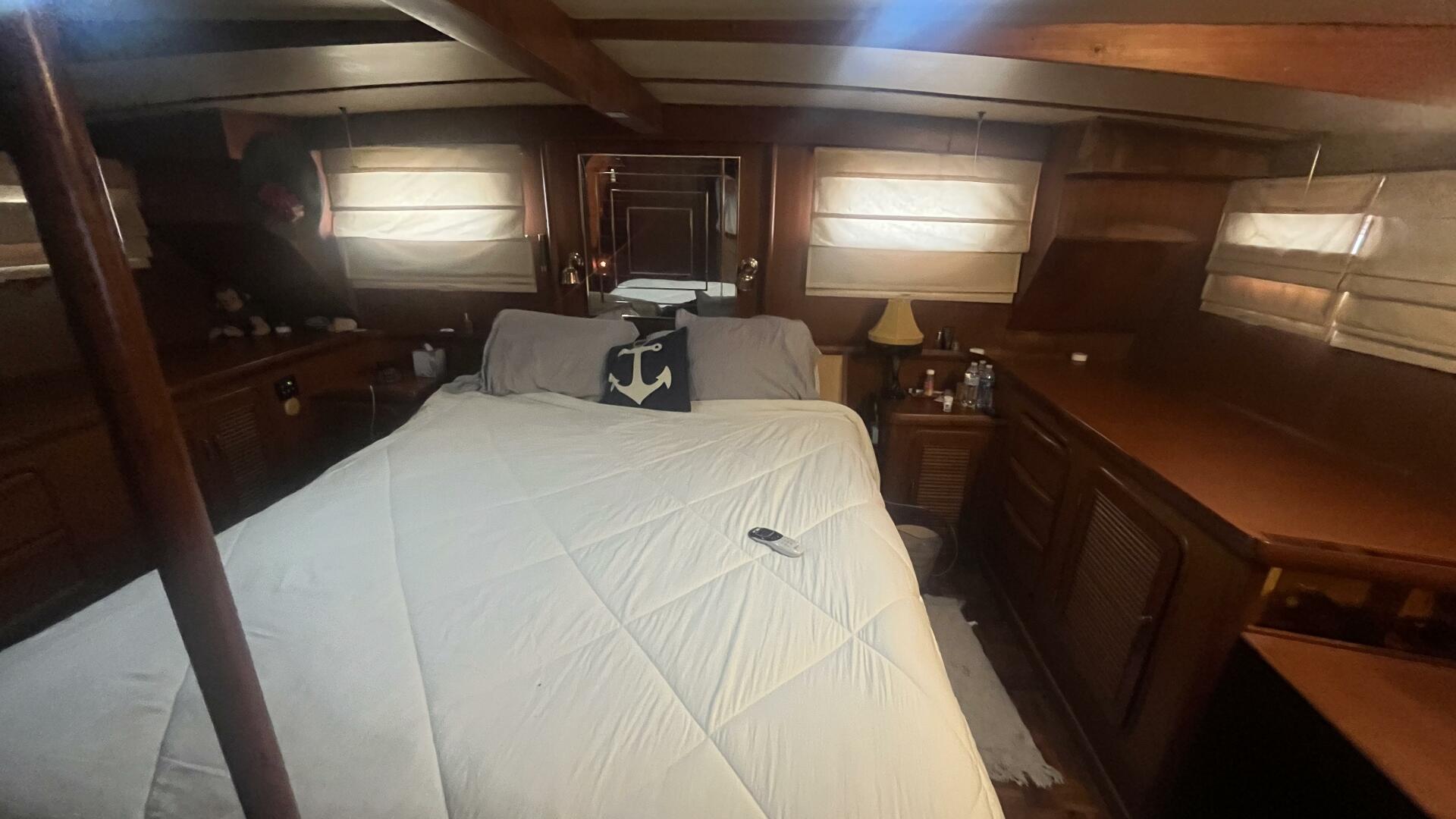 Island Angel 62ft Marine Trader Yacht For Sale