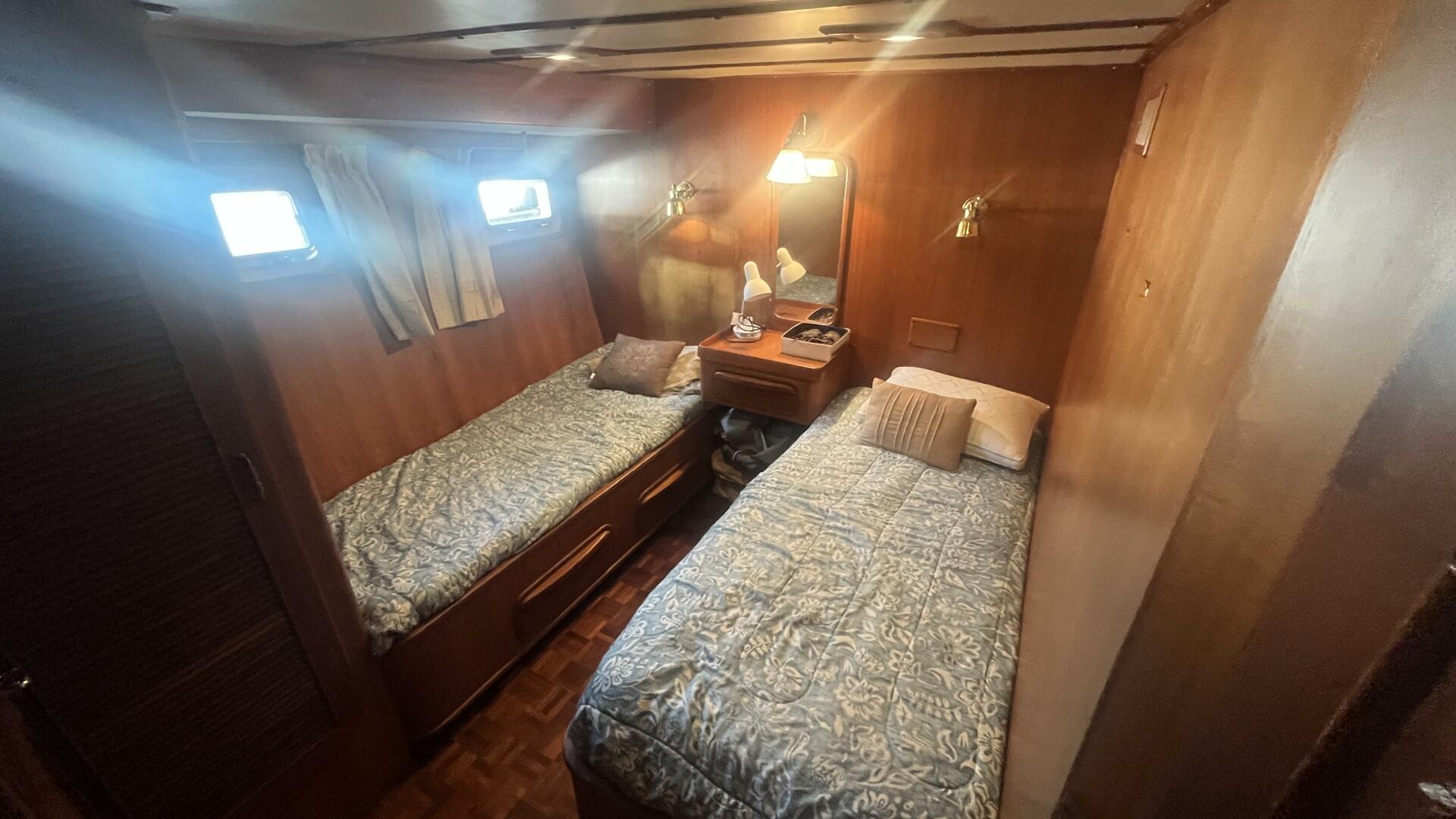 Island Angel 62ft Marine Trader Yacht For Sale