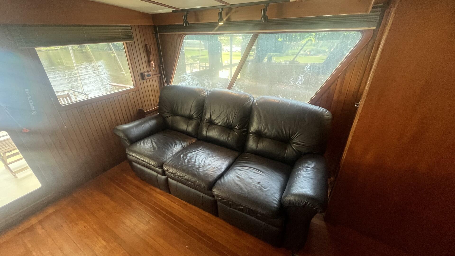 Island Angel 62ft Marine Trader Yacht For Sale