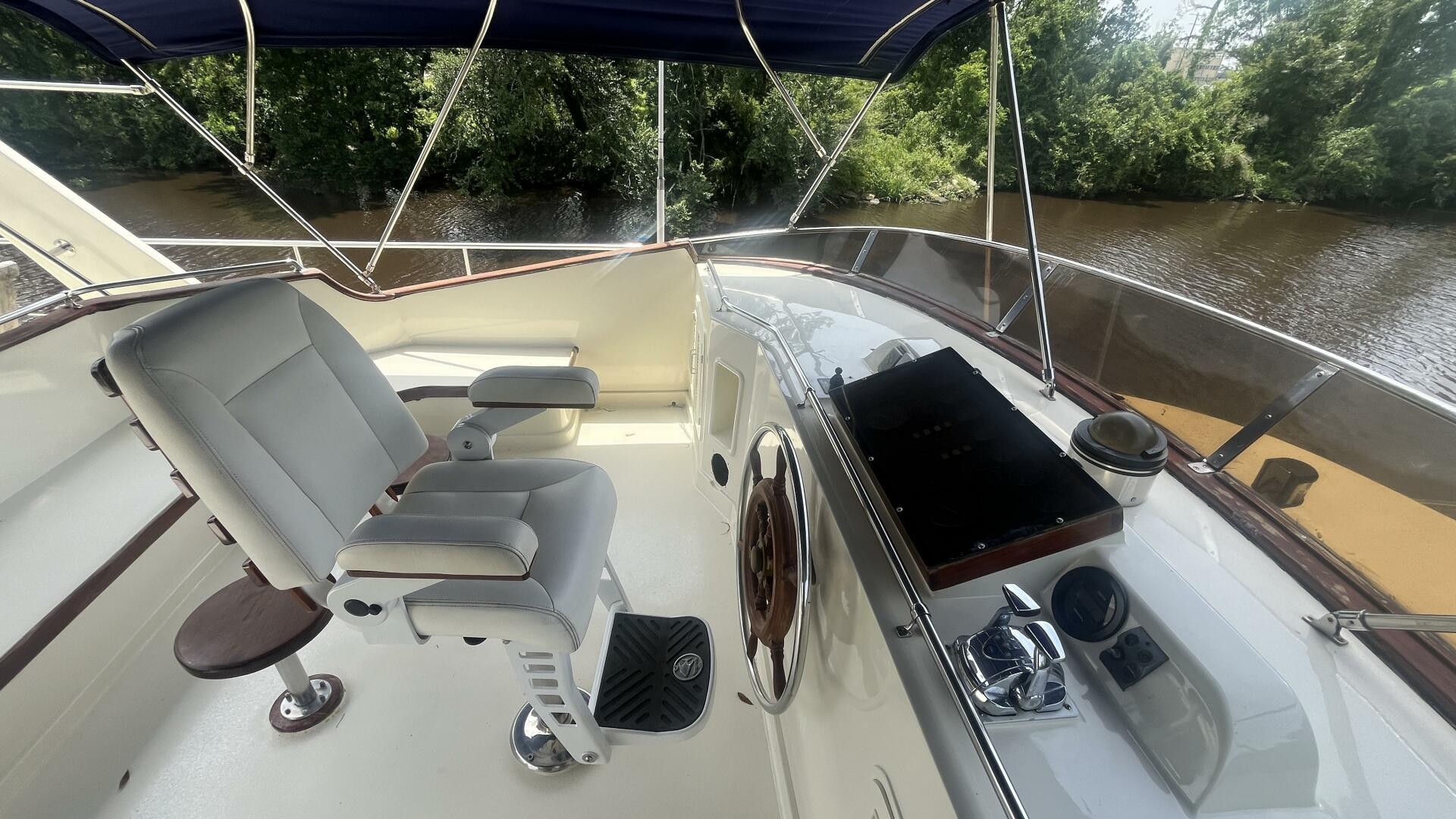 Island Angel 62ft Marine Trader Yacht For Sale
