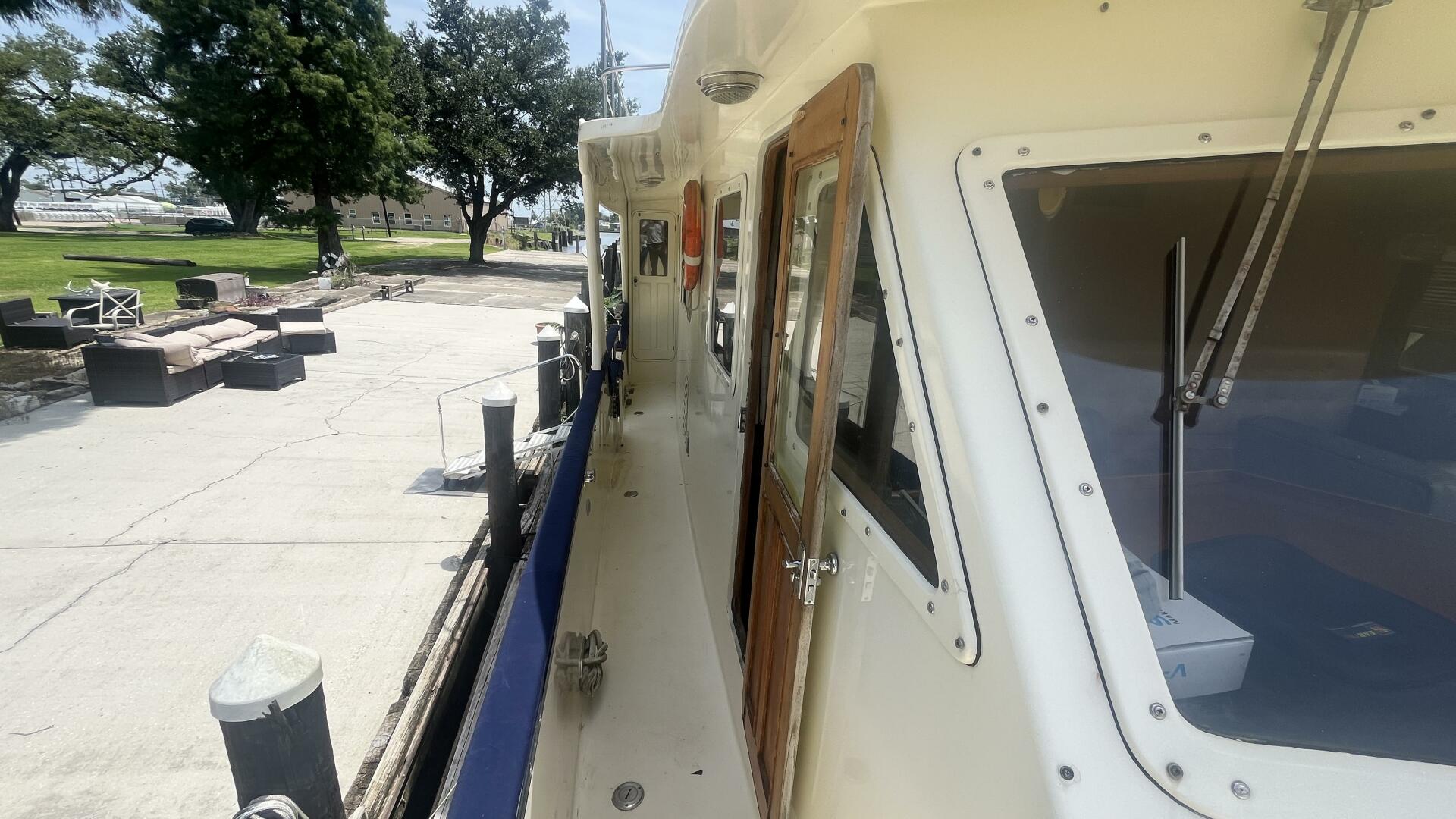 Island Angel 62ft Marine Trader Yacht For Sale