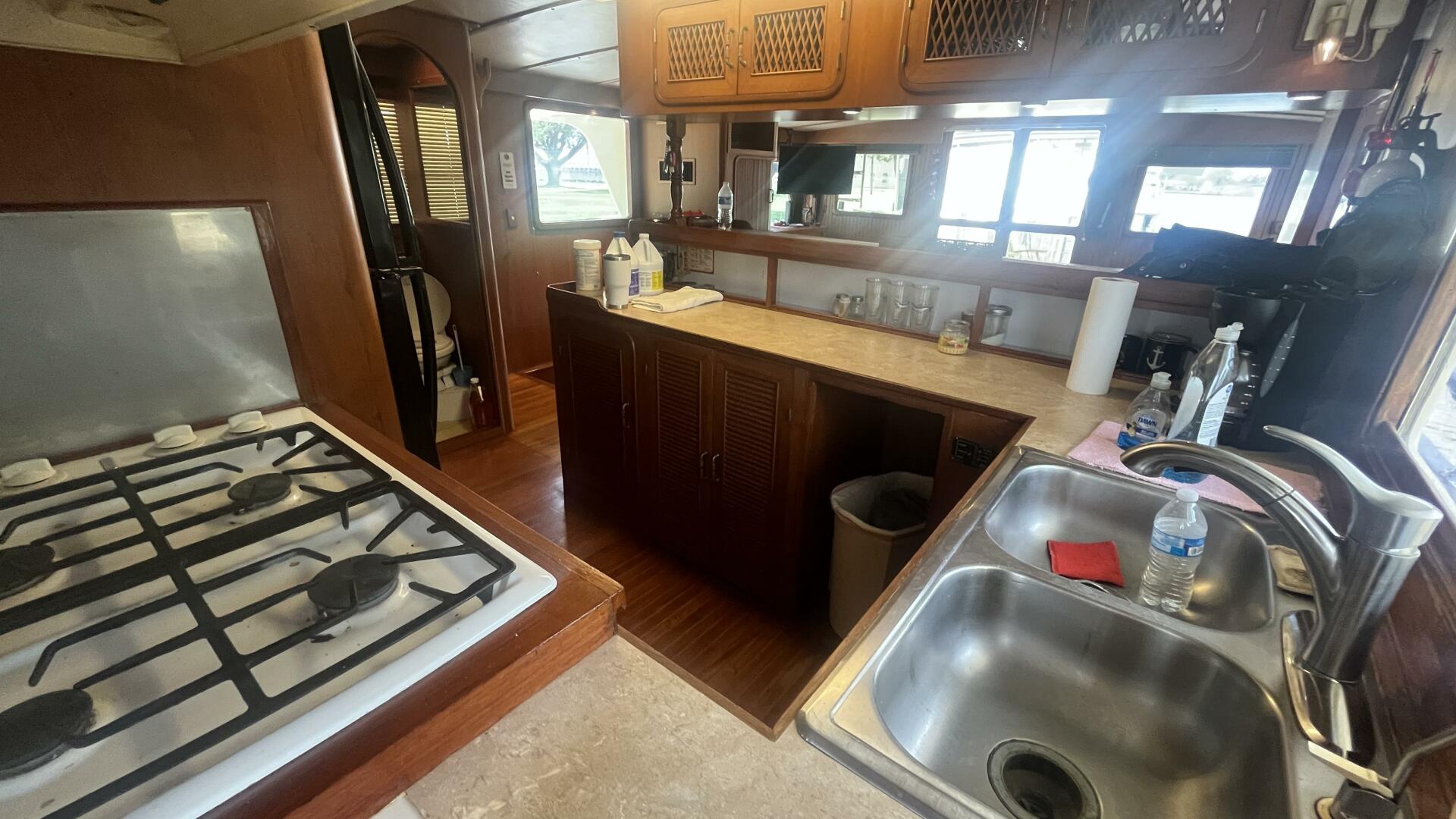 Island Angel 62ft Marine Trader Yacht For Sale