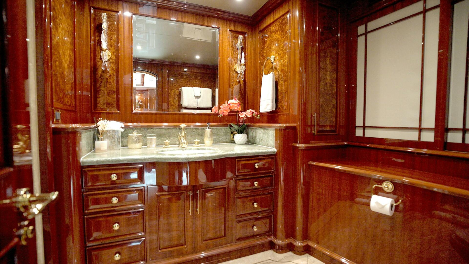HOMECOMING 136ft Horizon Yacht For Sale