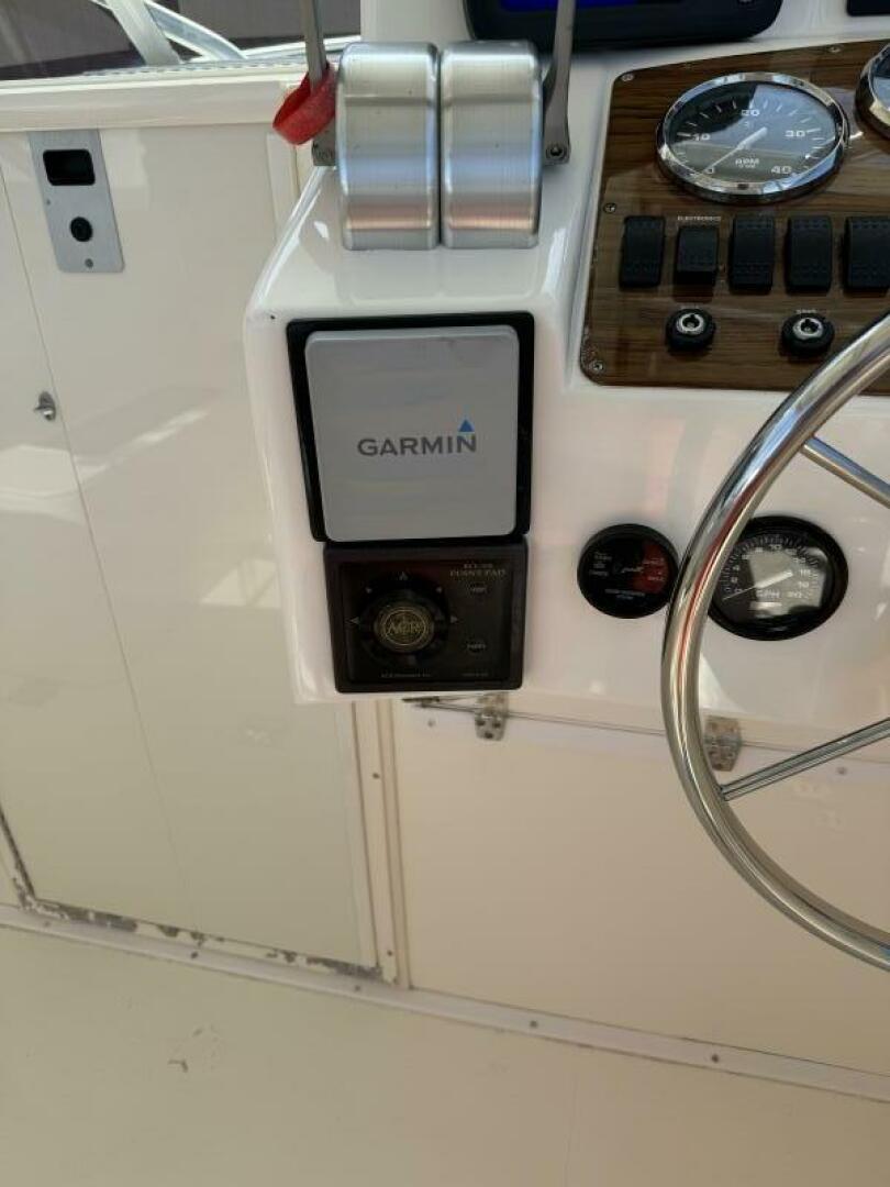 ANAKI III 32ft Albemarle Yacht For Sale