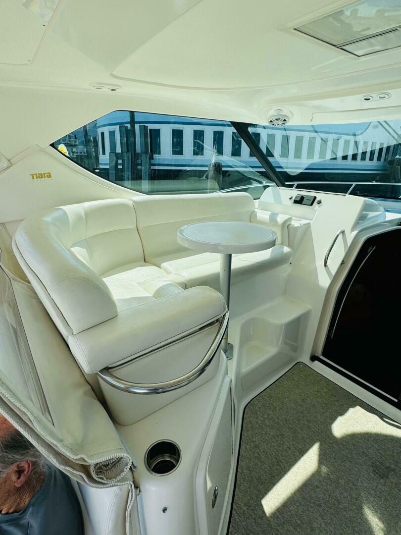 Why Knot 39ft Tiara Yachts Yacht For Sale