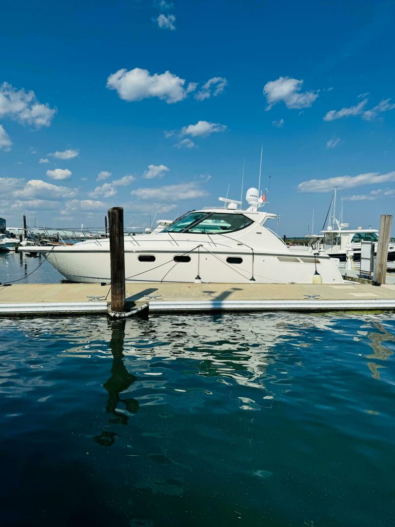Why Knot 39ft Tiara Yachts Yacht For Sale