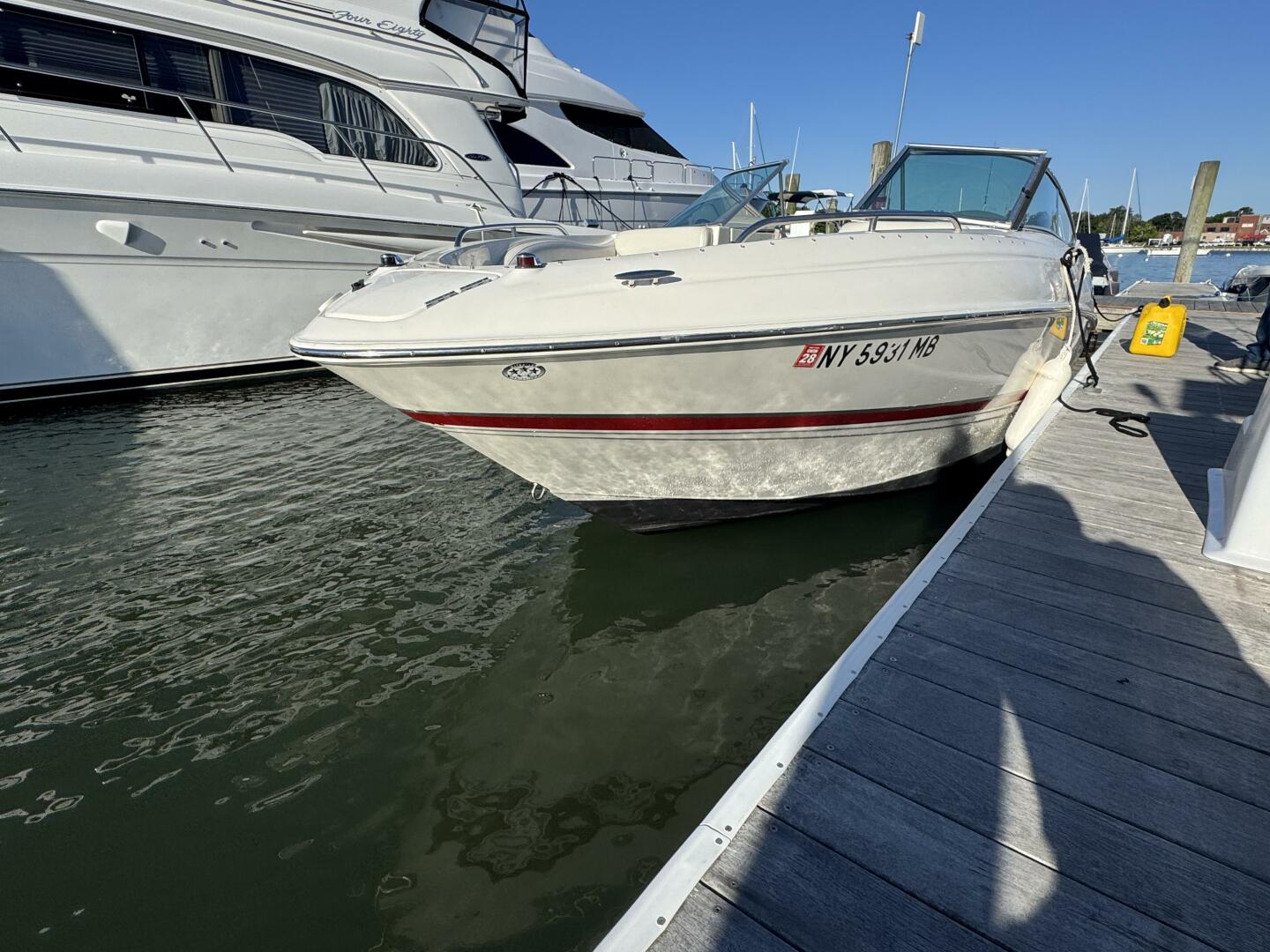 24ft Maxum Yacht For Sale
