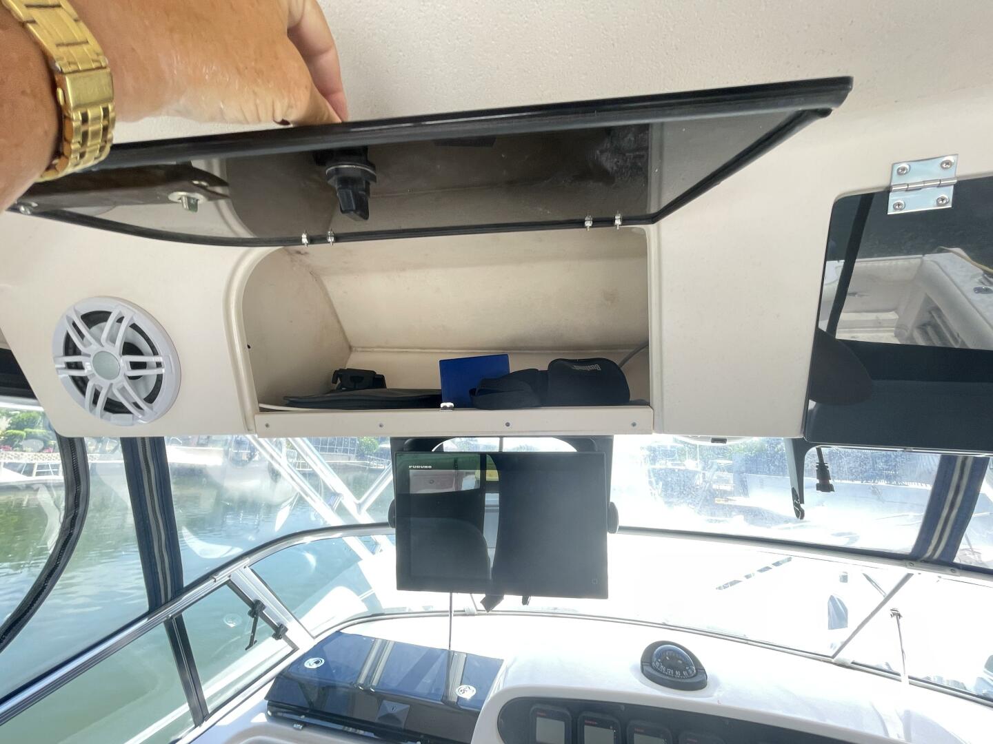 BrayKin 33ft Grady White Yacht For Sale