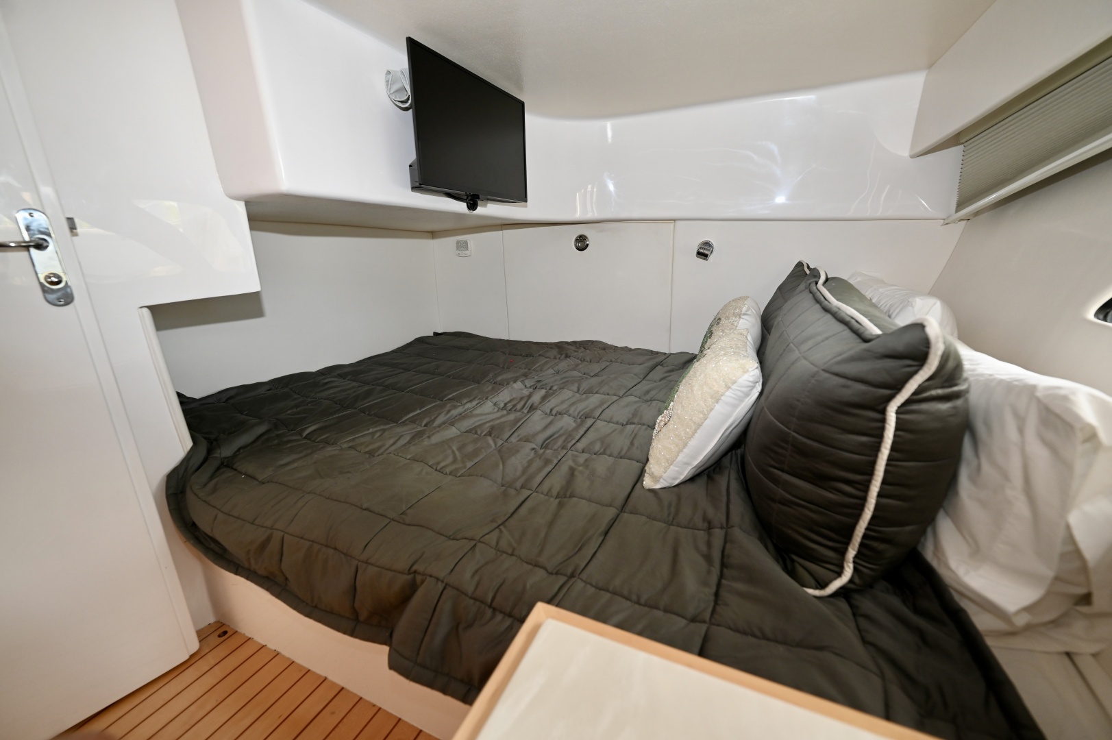 47ft Intrepid Yacht For Sale 47ft Intrepid Yacht For Sale