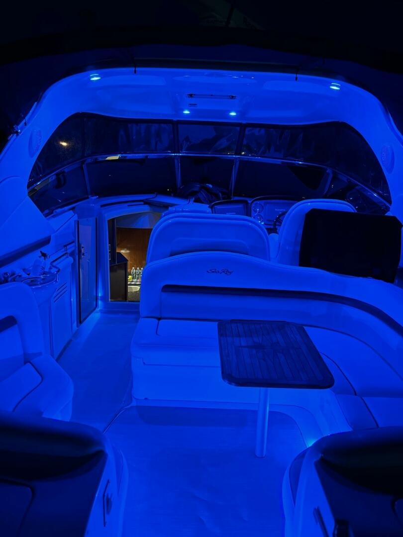 39ft Sea Ray Yacht For Sale