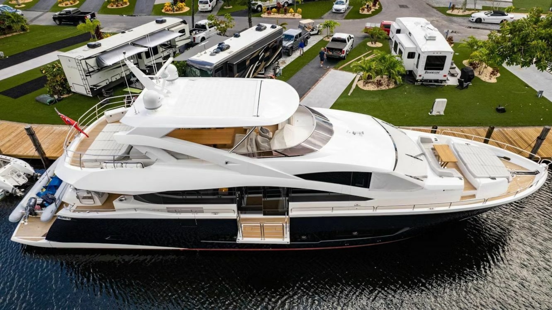 Tatis 86ft Sunseeker Yacht For Sale Tatis 86ft Sunseeker Yacht For Sale