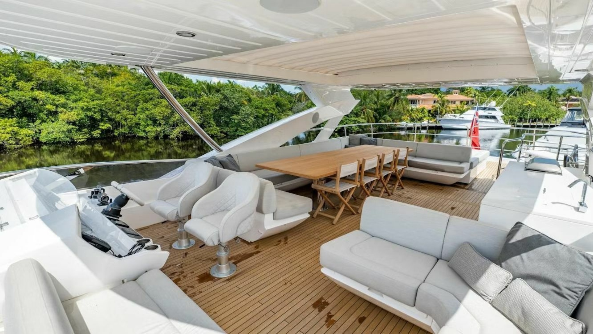 Tatis 86ft Sunseeker Yacht For Sale Tatis 86ft Sunseeker Yacht For Sale