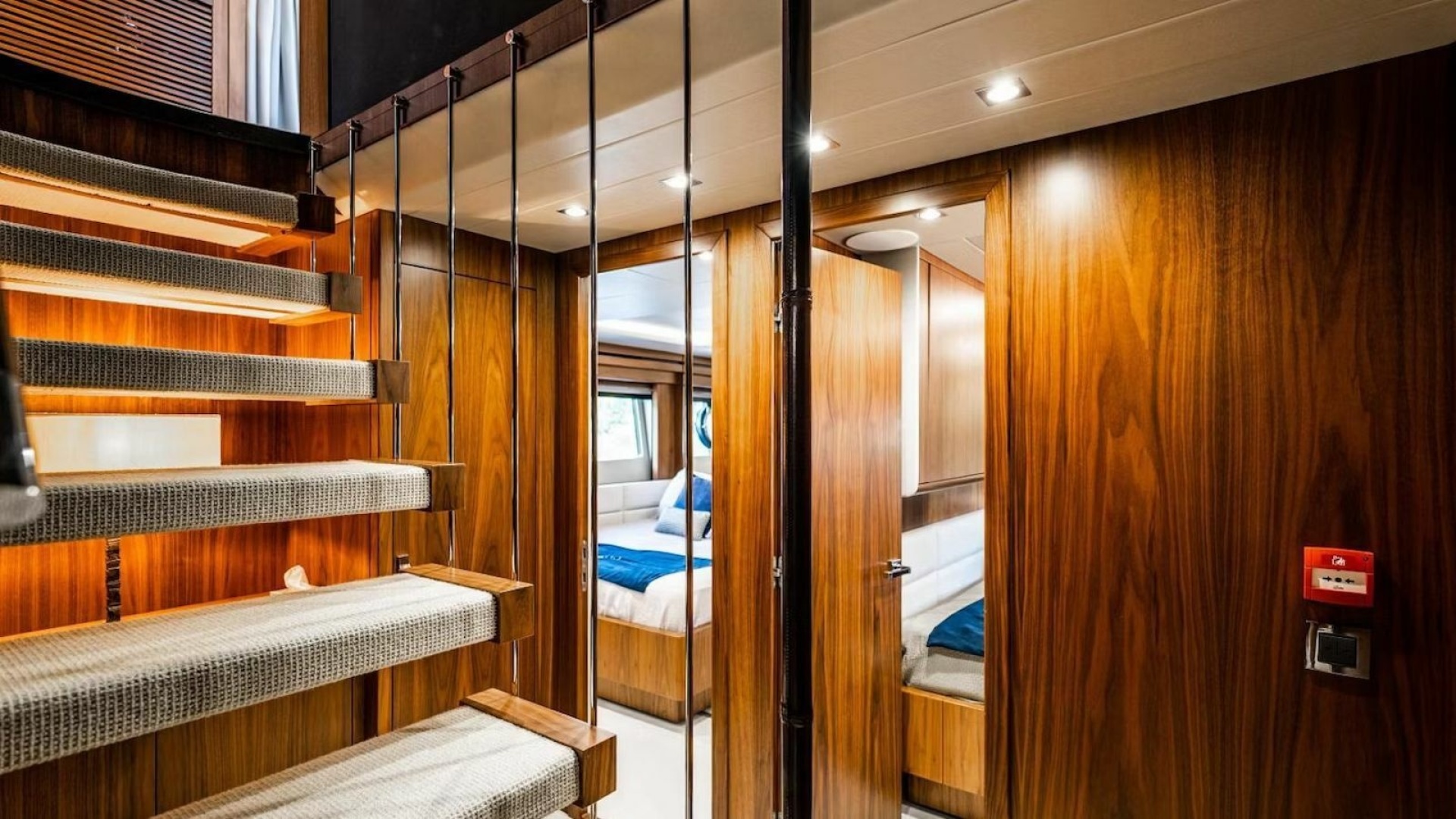 Tatis 86ft Sunseeker Yacht For Sale Tatis 86ft Sunseeker Yacht For Sale