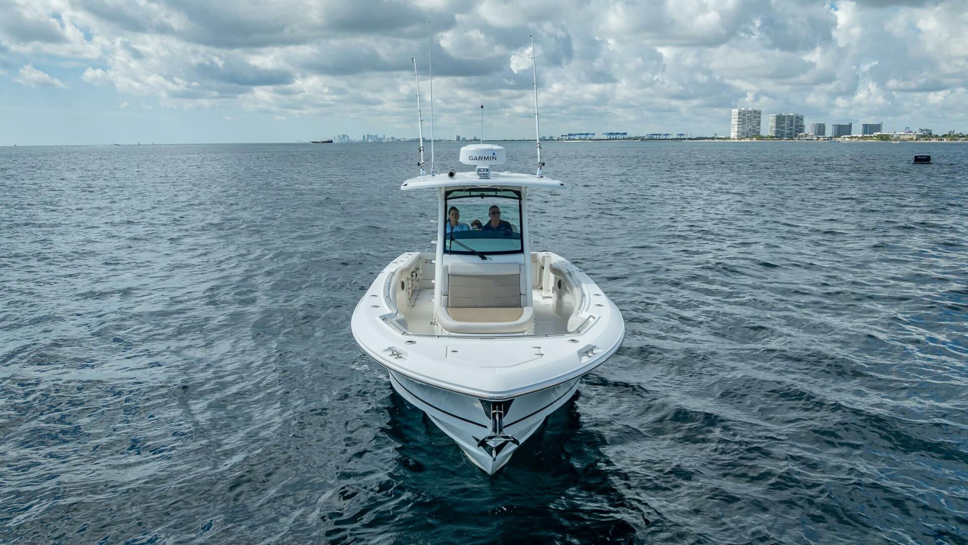 330 Boston Whaler 33ft Boston Whaler Yacht For Sale