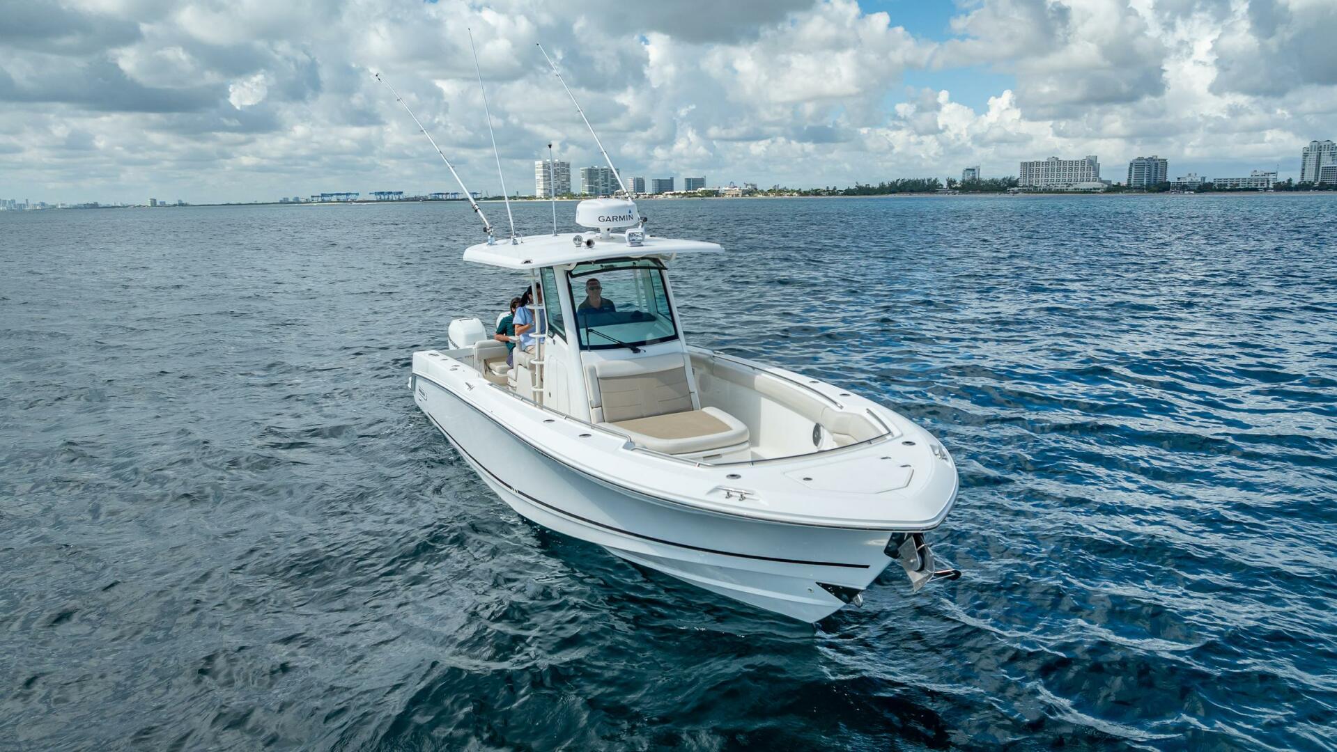 330 Boston Whaler 33ft Boston Whaler Yacht For Sale