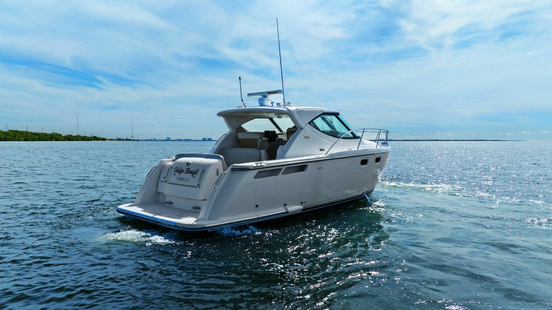 Fridge Benefit 35ft Tiara Yachts Yacht For Sale