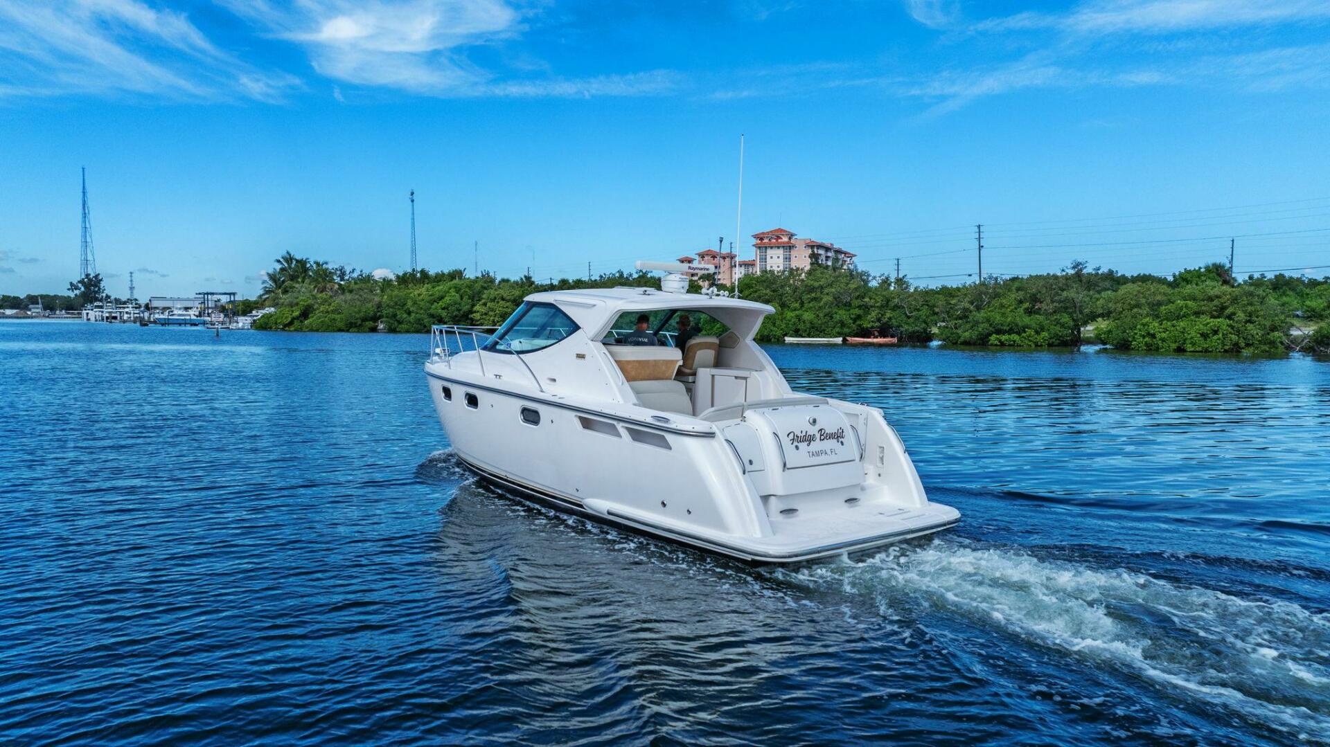 Fridge Benefit 35ft Tiara Yachts Yacht For Sale