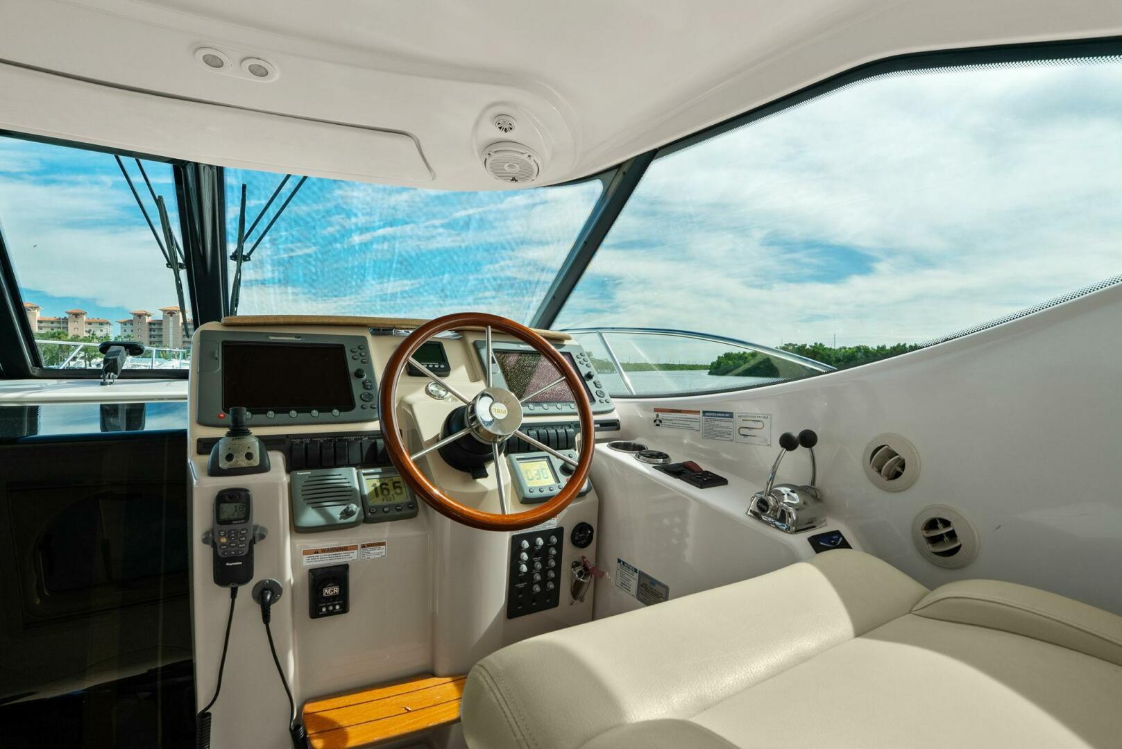 Fridge Benefit 35ft Tiara Yachts Yacht For Sale
