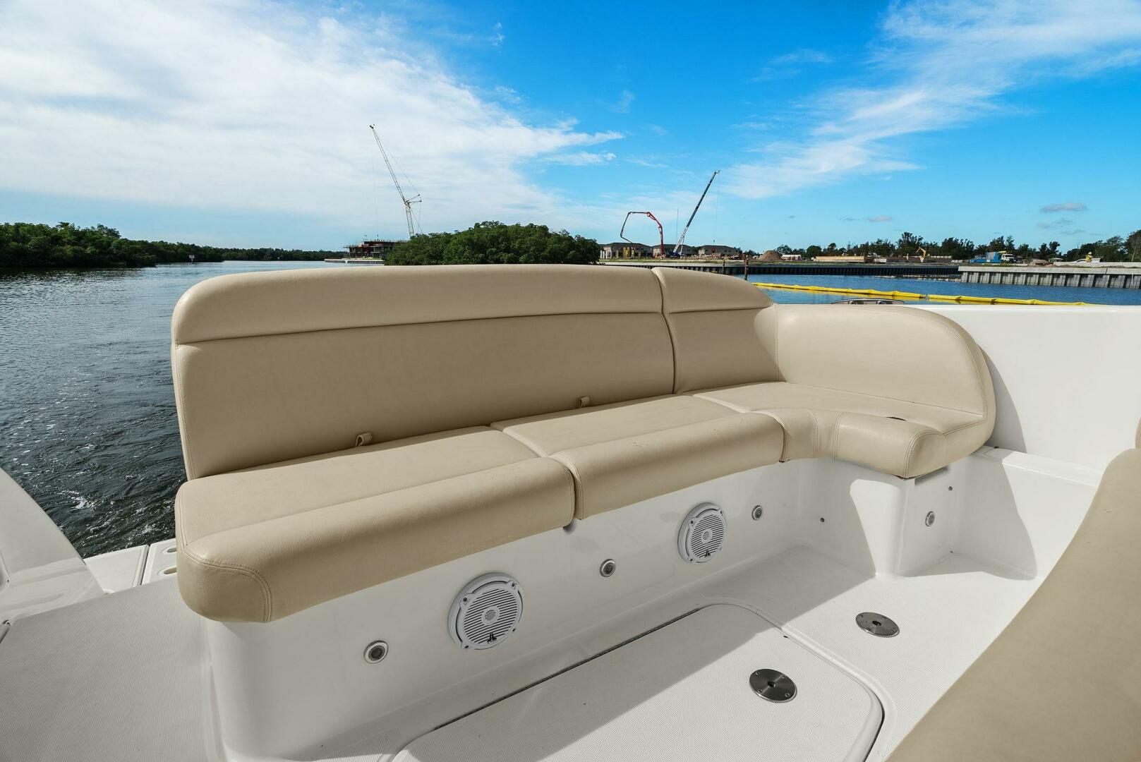 Fridge Benefit 35ft Tiara Yachts Yacht For Sale