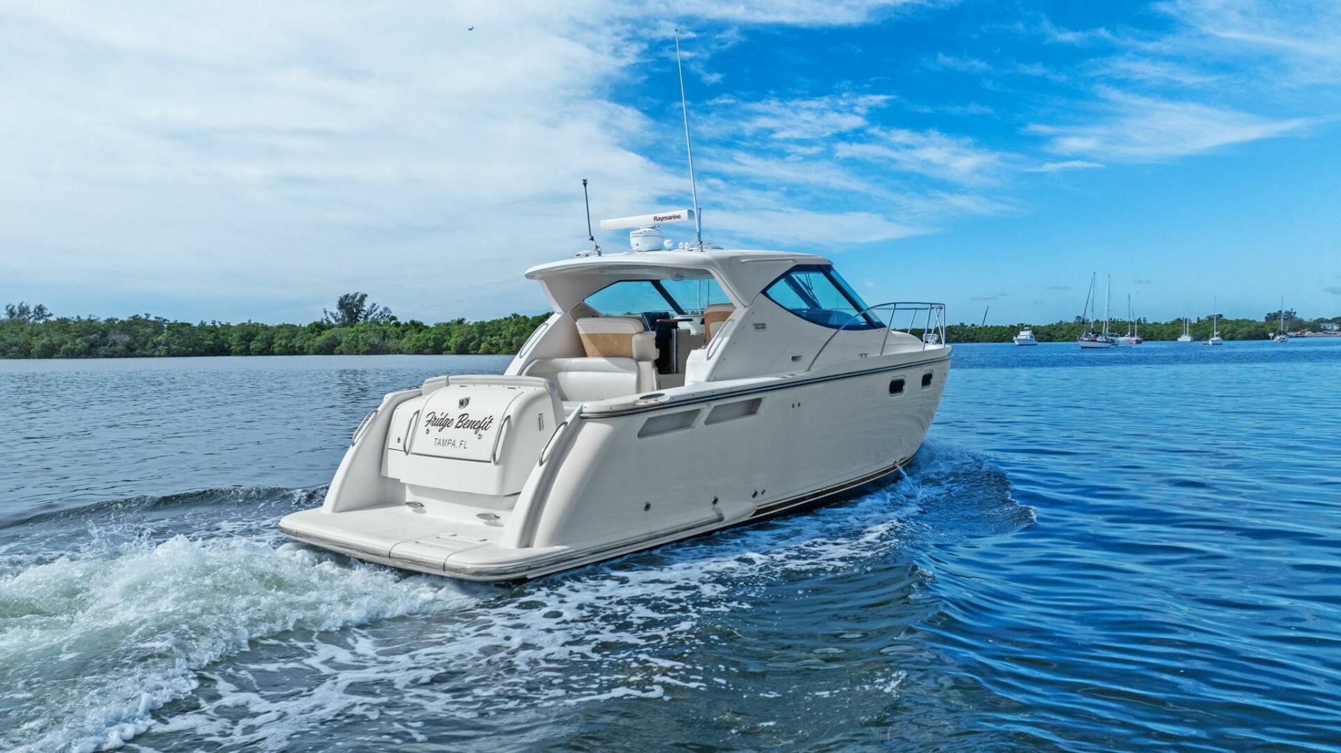 Fridge Benefit 35ft Tiara Yachts Yacht For Sale