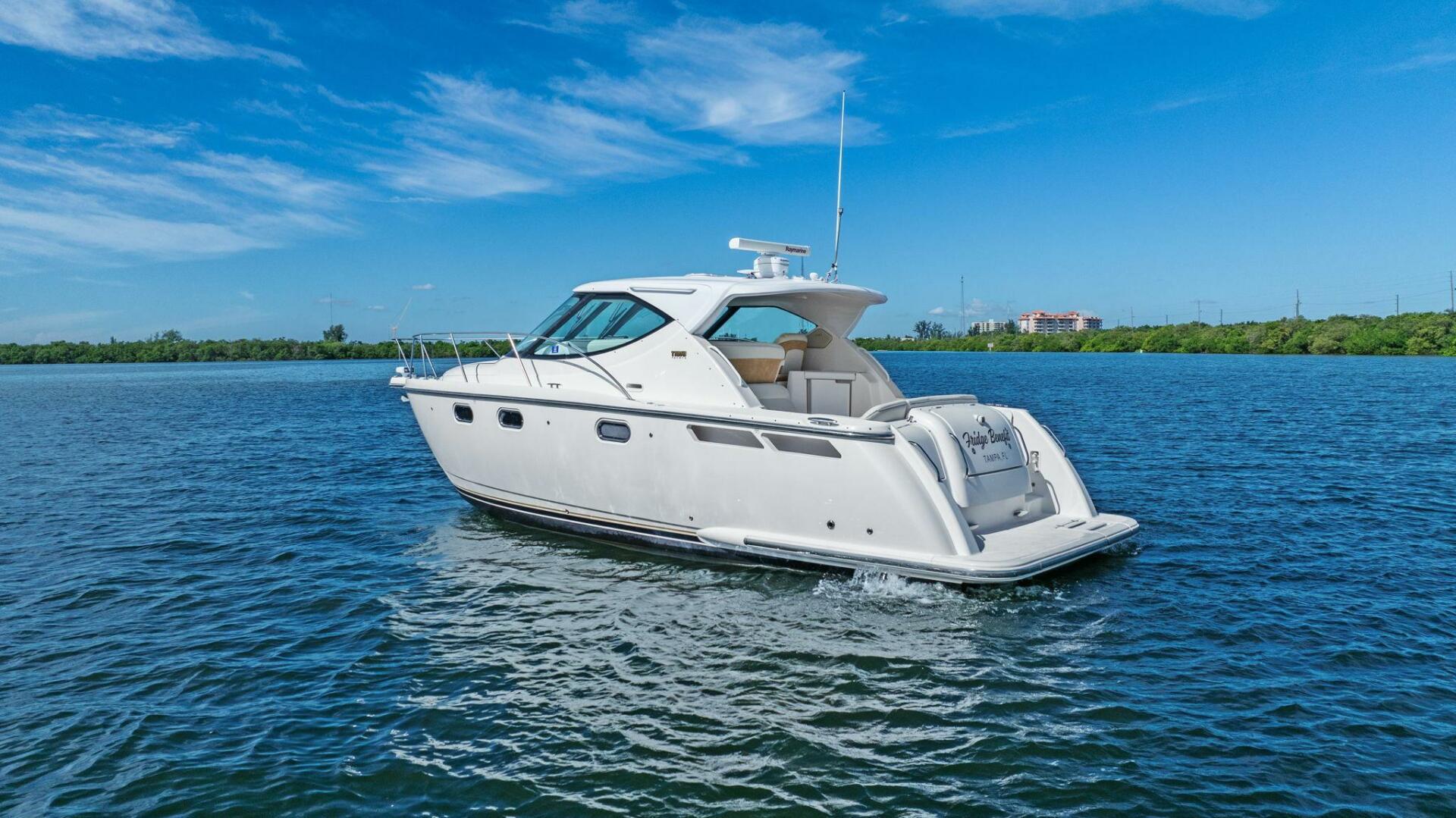 Fridge Benefit 35ft Tiara Yachts Yacht For Sale