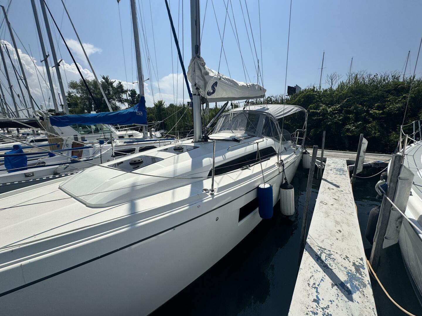 Wild Twist 30ft Beneteau Yacht For Sale