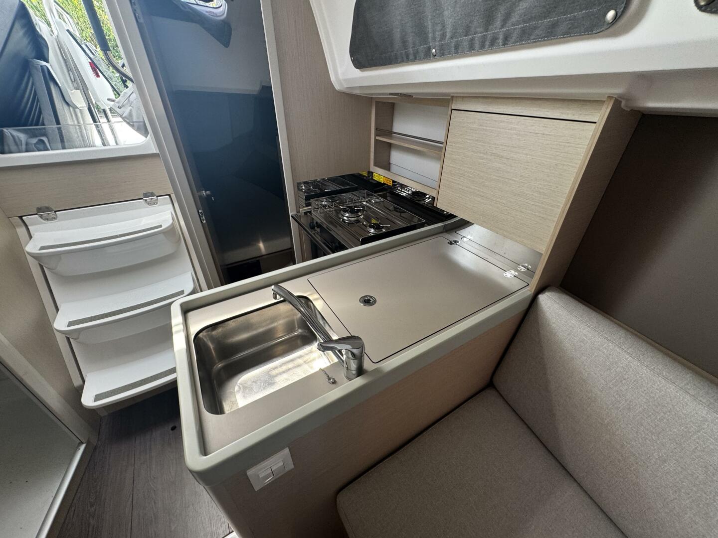 Wild Twist 30ft Beneteau Yacht For Sale