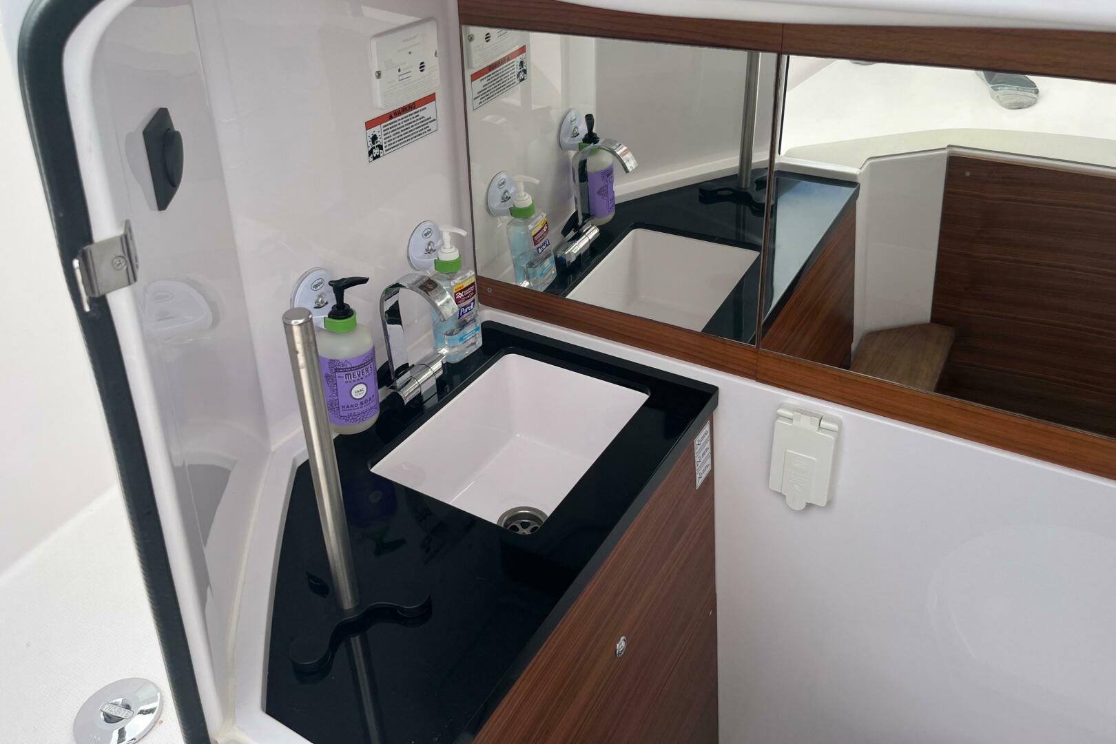 Sea Gondola 28ft Axopar Yacht For Sale