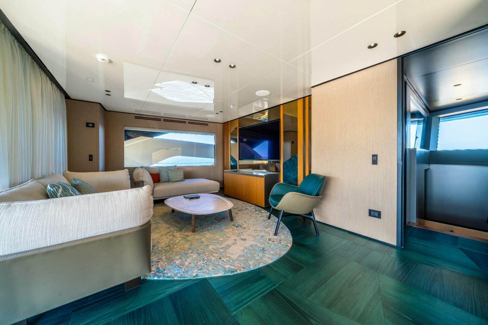 ACALI 91ft Wider Yachts Yacht For Sale