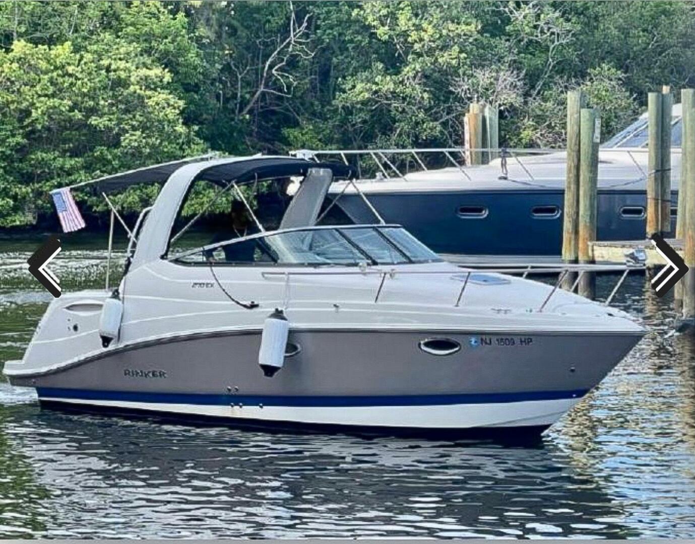 Rinker 270 Express Cruiser - Photo 2