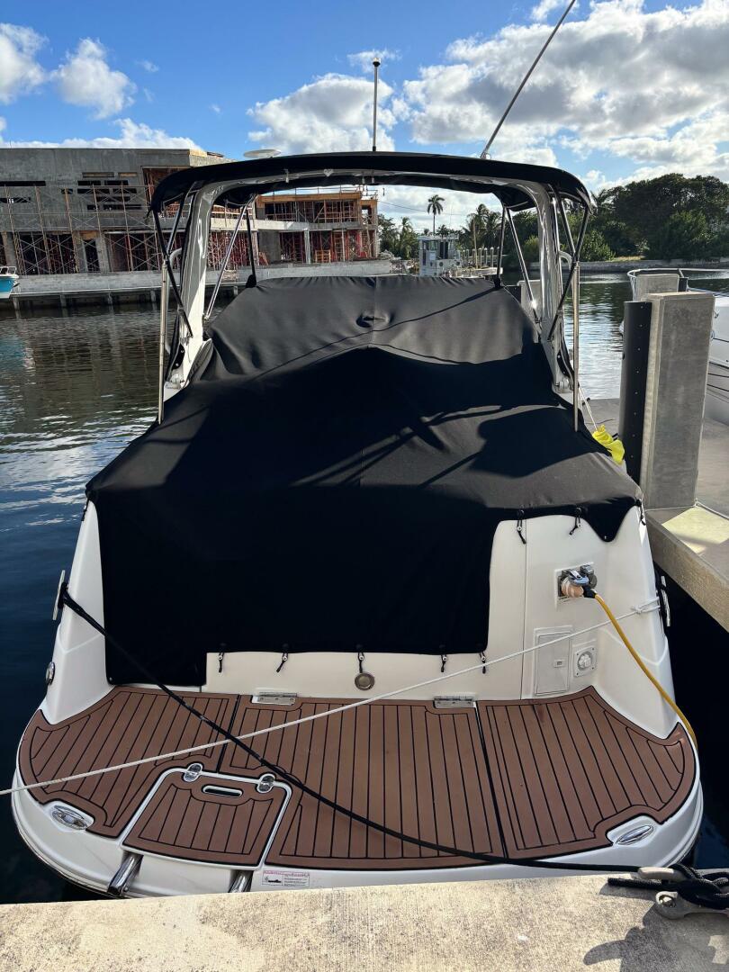 Rinker 270 Express Cruiser - Photo 3