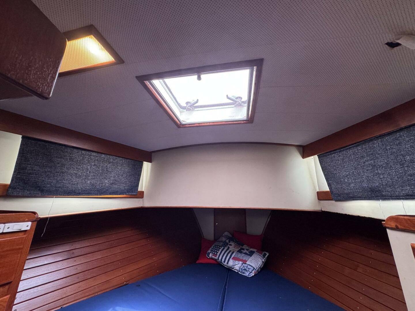 Carolina Breeze 42ft Grand Banks Yacht For Sale