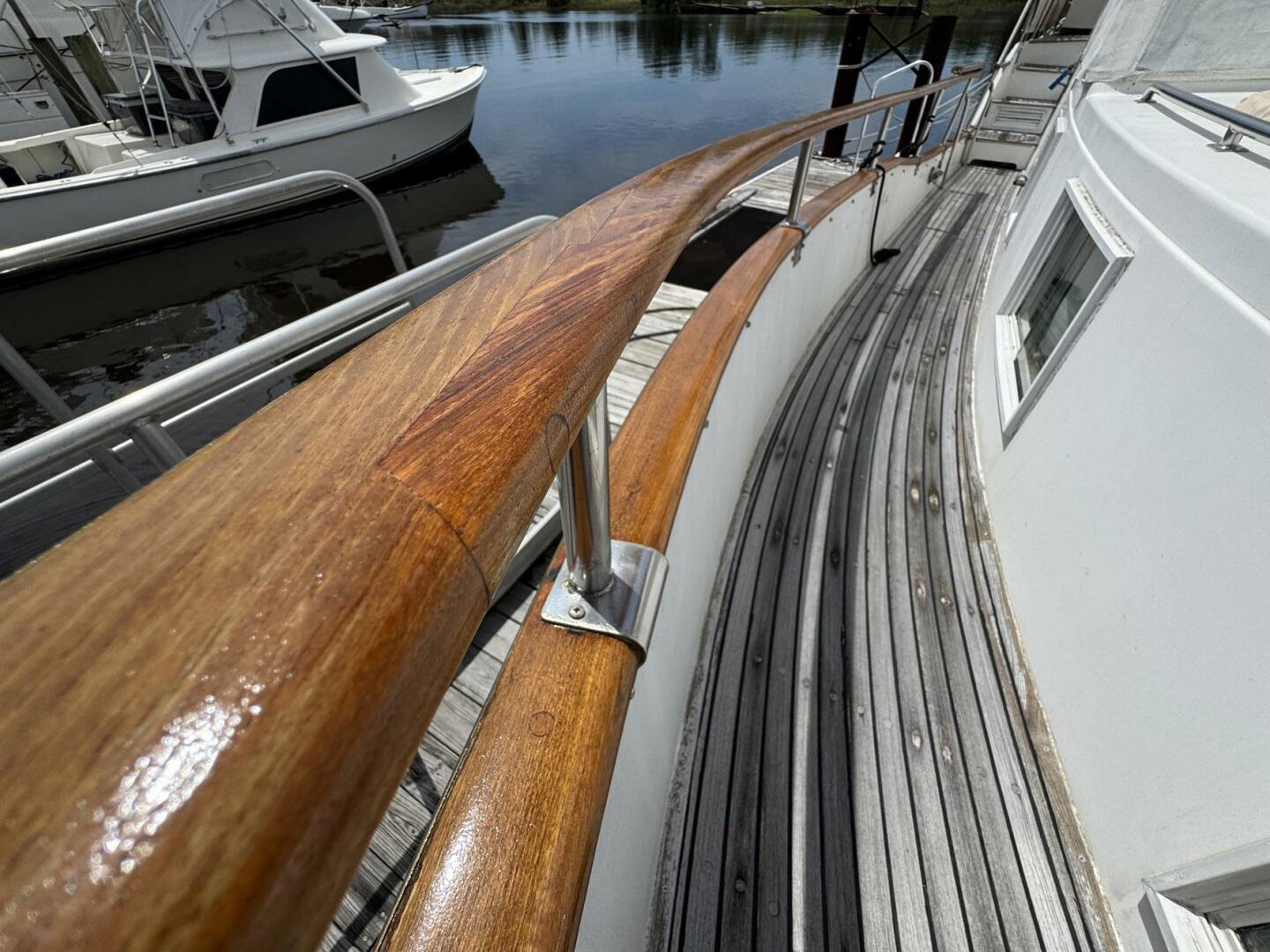 Carolina Breeze 42ft Grand Banks Yacht For Sale