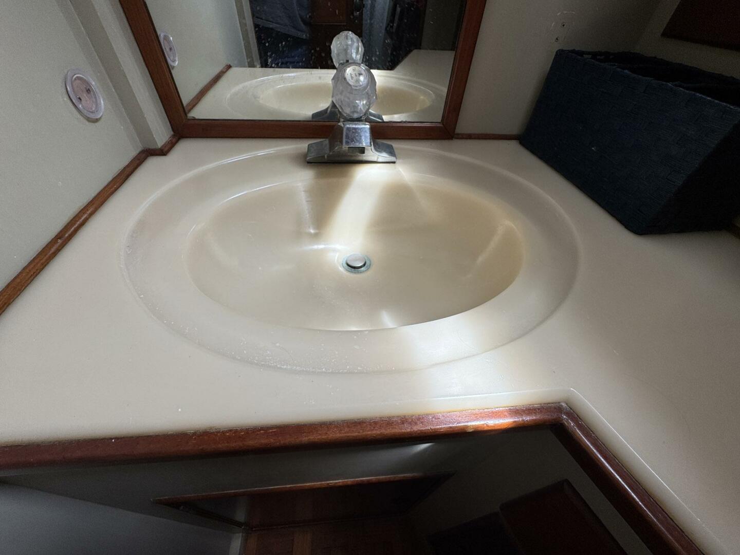 Carolina Breeze 42ft Grand Banks Yacht For Sale