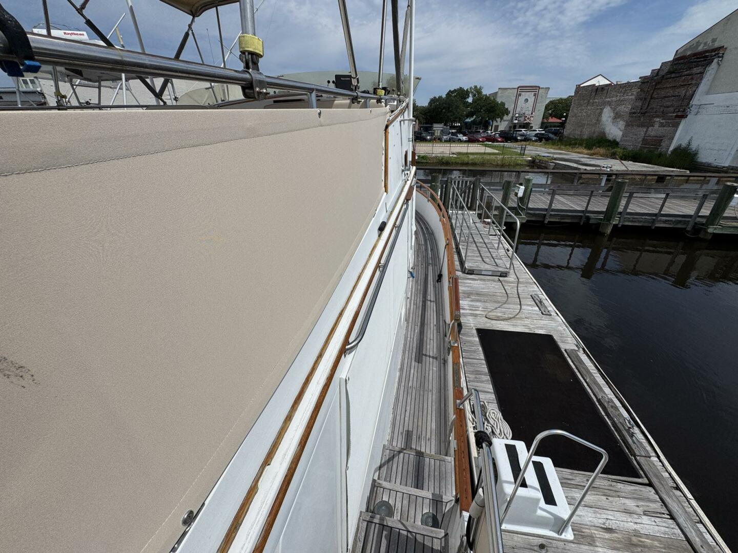 Carolina Breeze 42ft Grand Banks Yacht For Sale