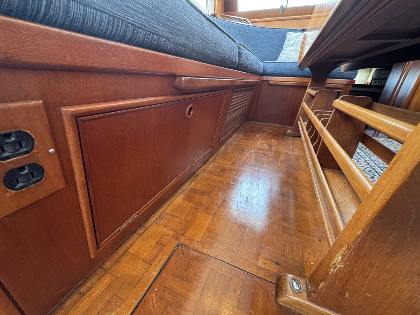 Carolina Breeze 42ft Grand Banks Yacht For Sale