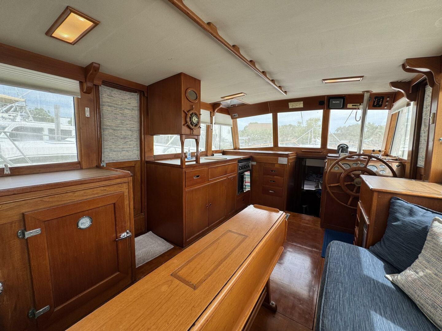 Carolina Breeze 42ft Grand Banks Yacht For Sale