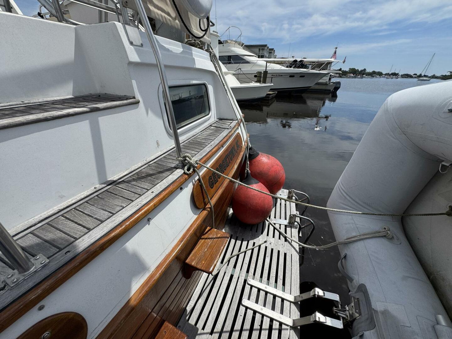 Carolina Breeze 42ft Grand Banks Yacht For Sale