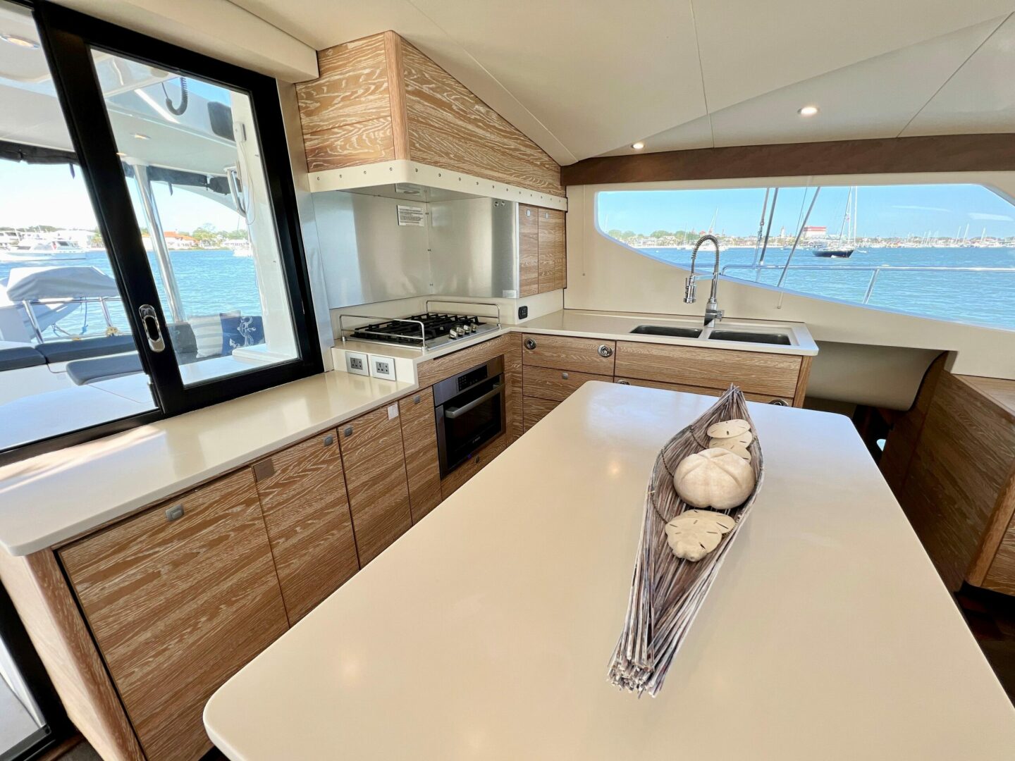 50ft Xquisite Yachts Yacht For Sale
