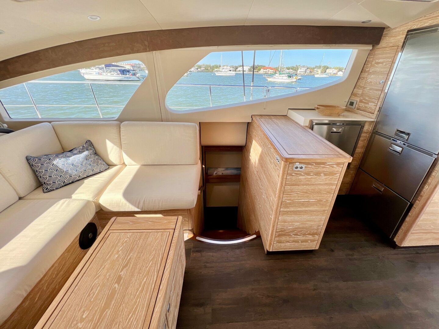 50ft Xquisite Yachts Yacht For Sale