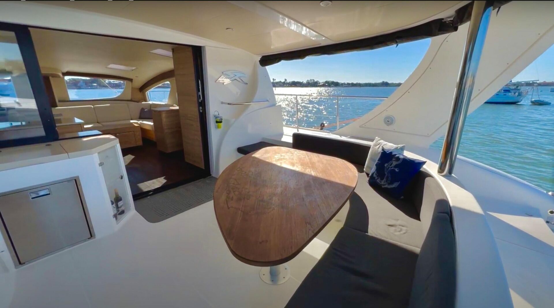 50ft Xquisite Yachts Yacht For Sale