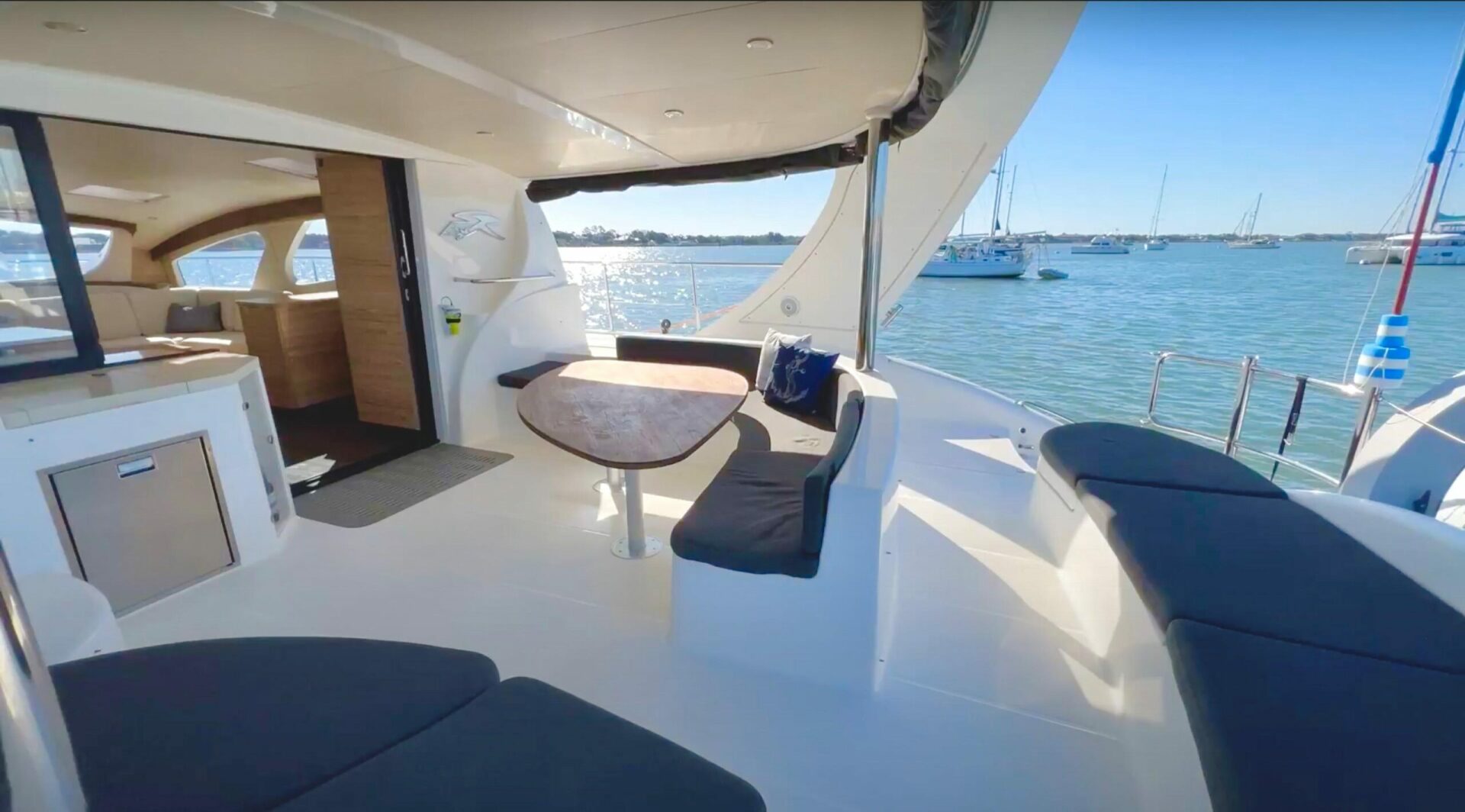 50ft Xquisite Yachts Yacht For Sale