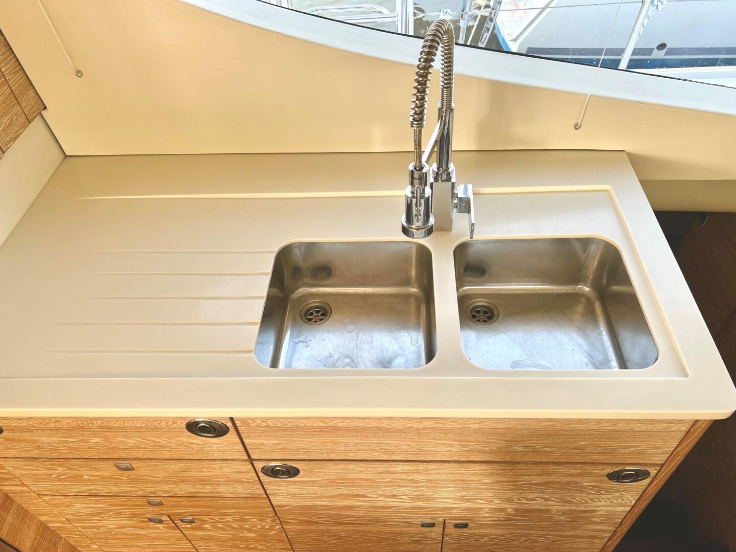 50ft Xquisite Yachts Yacht For Sale