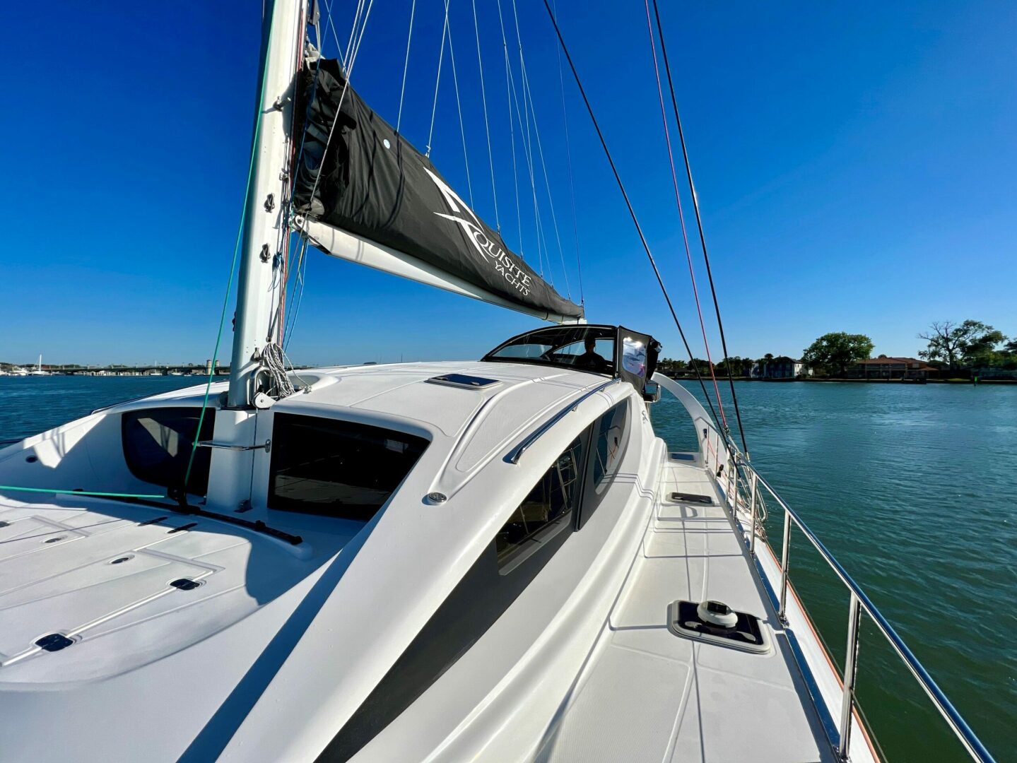 50ft Xquisite Yachts Yacht For Sale