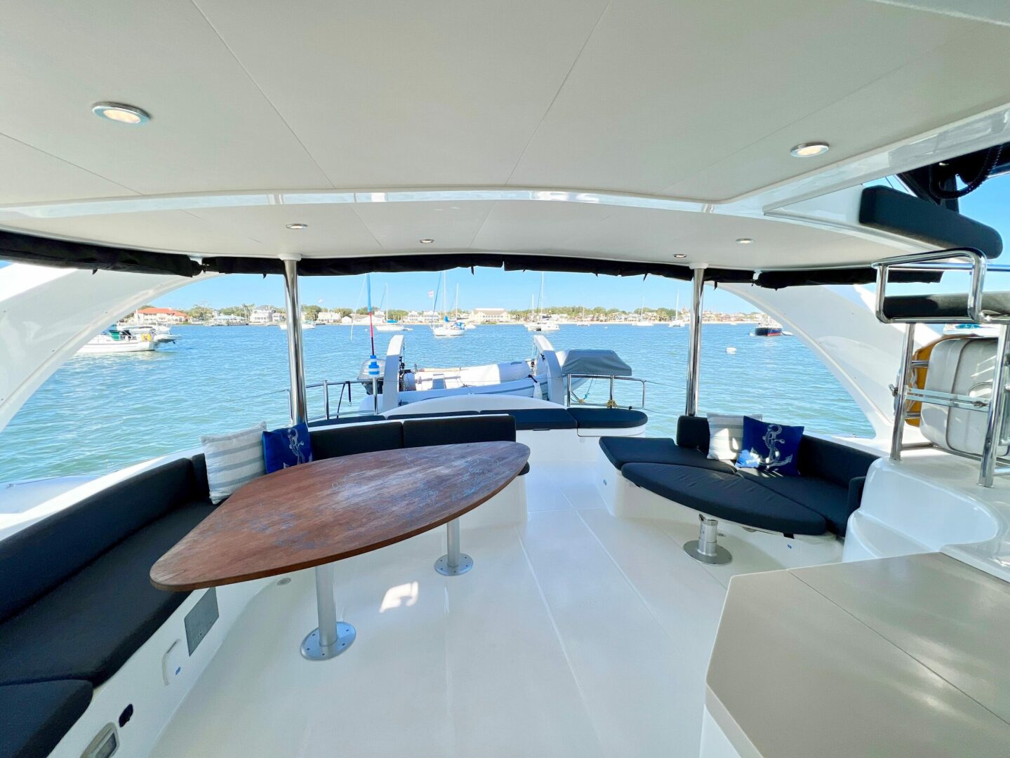 50ft Xquisite Yachts Yacht For Sale