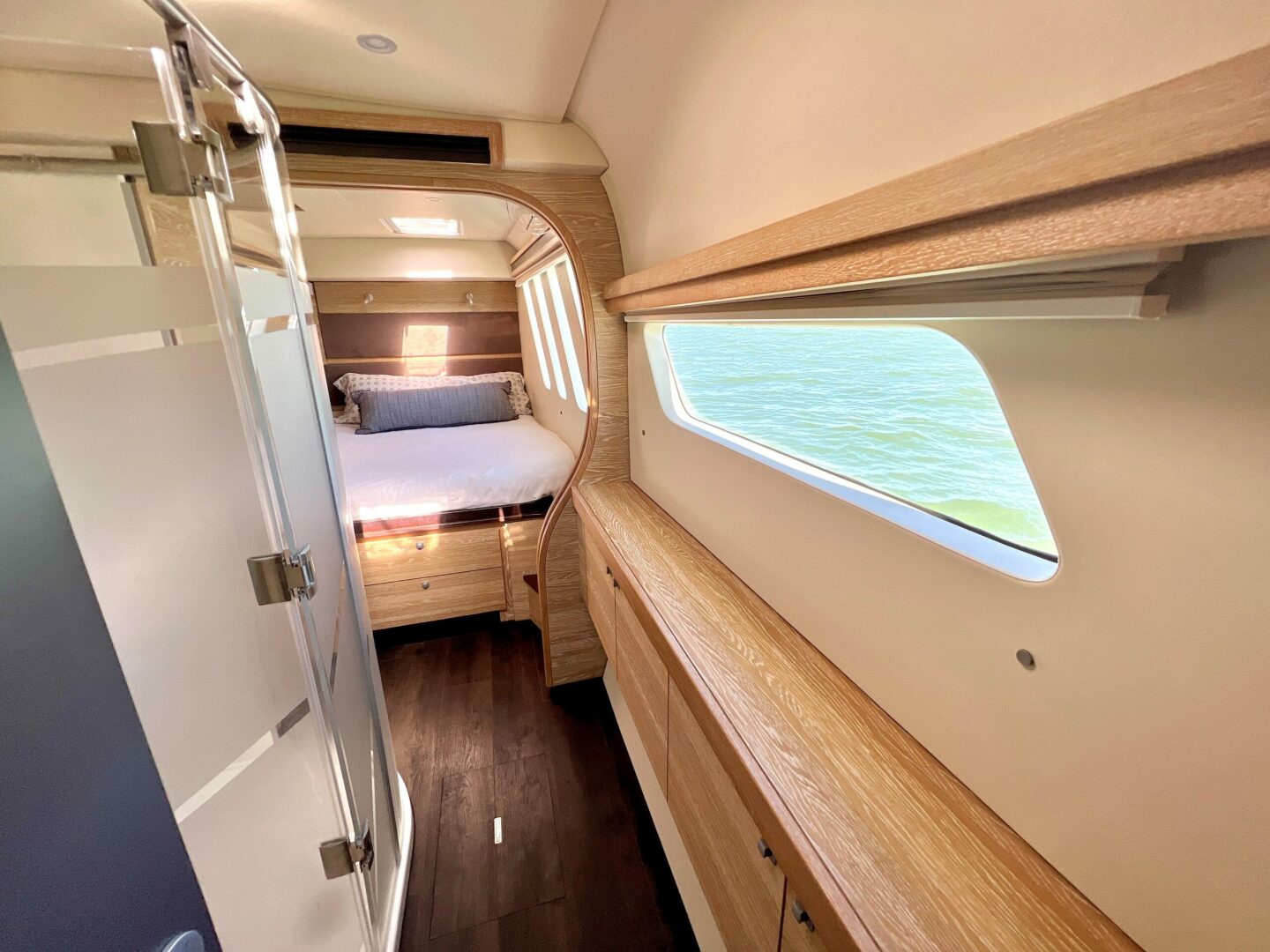50ft Xquisite Yachts Yacht For Sale