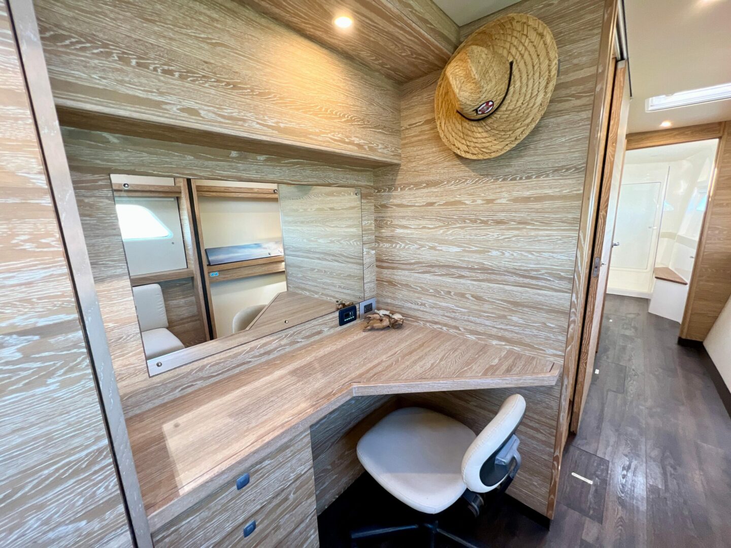 50ft Xquisite Yachts Yacht For Sale