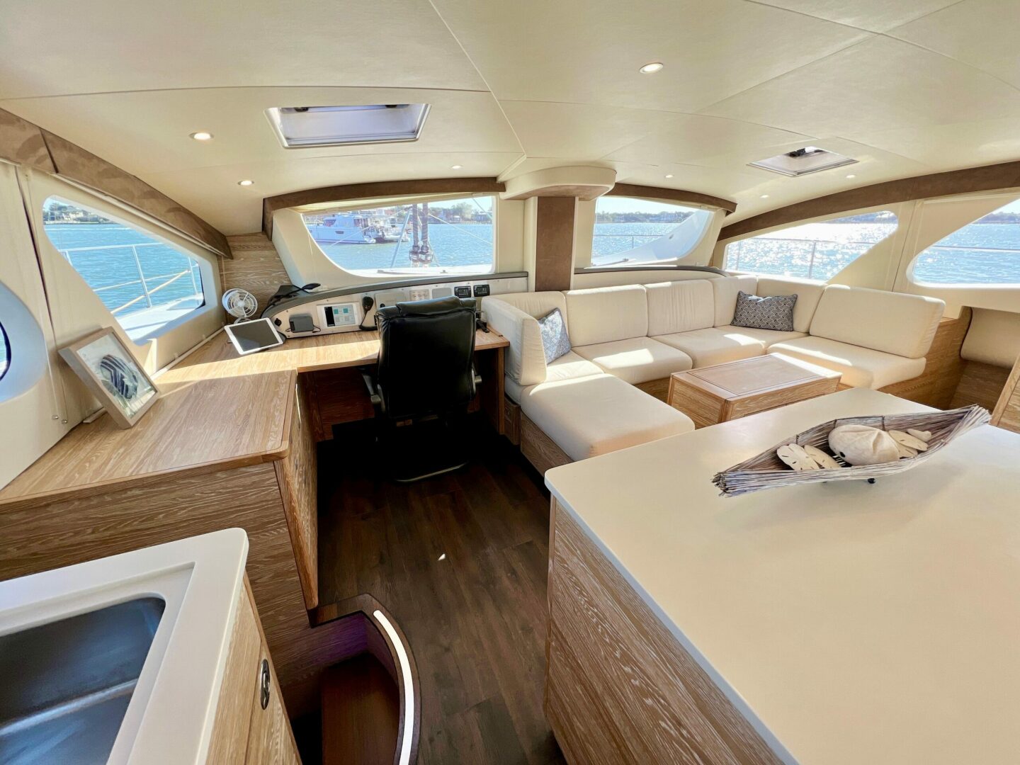 50ft Xquisite Yachts Yacht For Sale